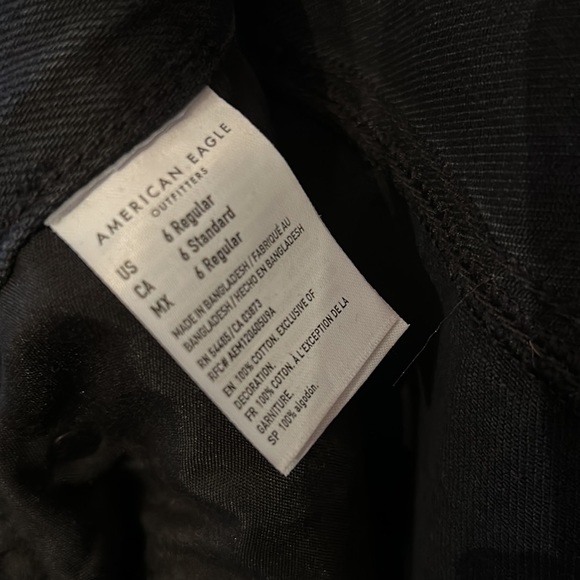 American Eagle Ripped Jeans - Picture 5 of 5